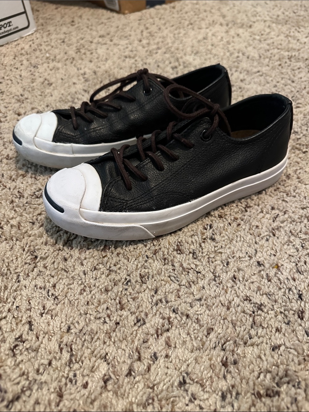 Converse Womens 6.5 Black Leather Low-Top Sneakers with White Toe Cap - Picture 2 of 8